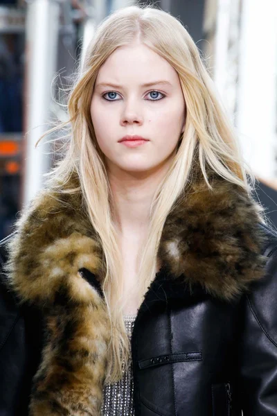Look 59